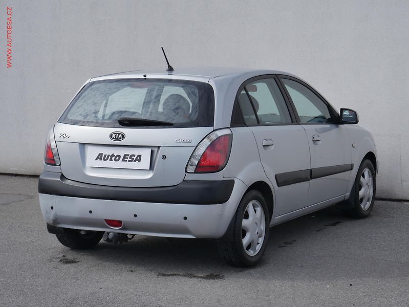 Kia Rio (2005) 1.3i - fotka 4 z 16