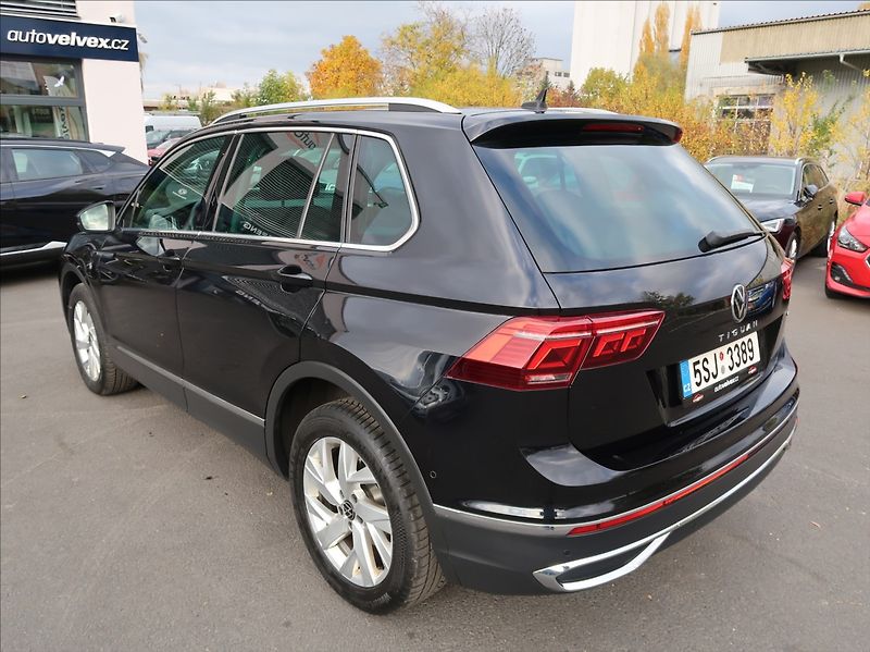 Volkswagen Tiguan 2,0 TDi,110kW,Elegance,ČR,4x4 - fotka 4 z 28