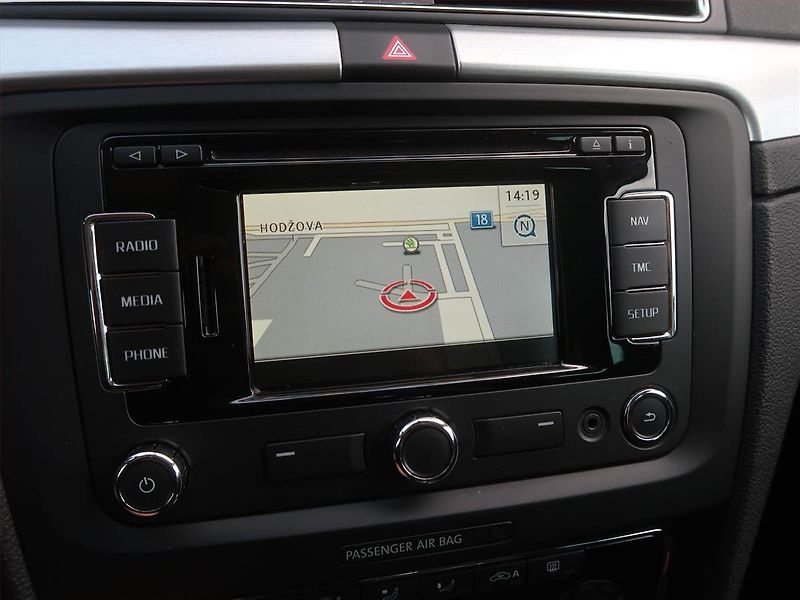 Škoda Superb (2014) Ambition 2.0 TDI, Automat - fotka 17 z 19