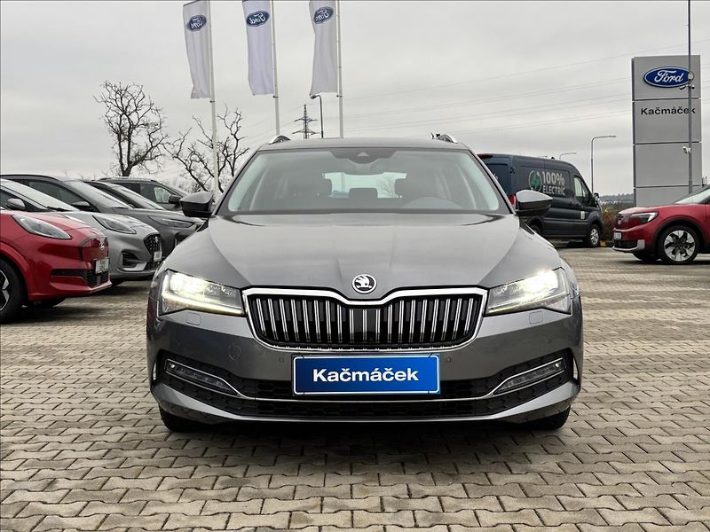 Škoda Superb 2,0 TDI 110kW Style DSG - fotka 8 z 42