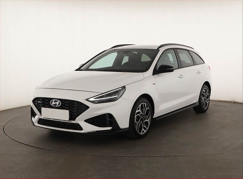 Hyundai i30 (2025) 1.0 T-GDI, N-LINE, AUTOMAT - fotka 2 z 21