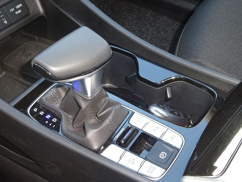 Hyundai Tucson 1.6 T-GDi 118kW DCT Style - fotka 21 z 22