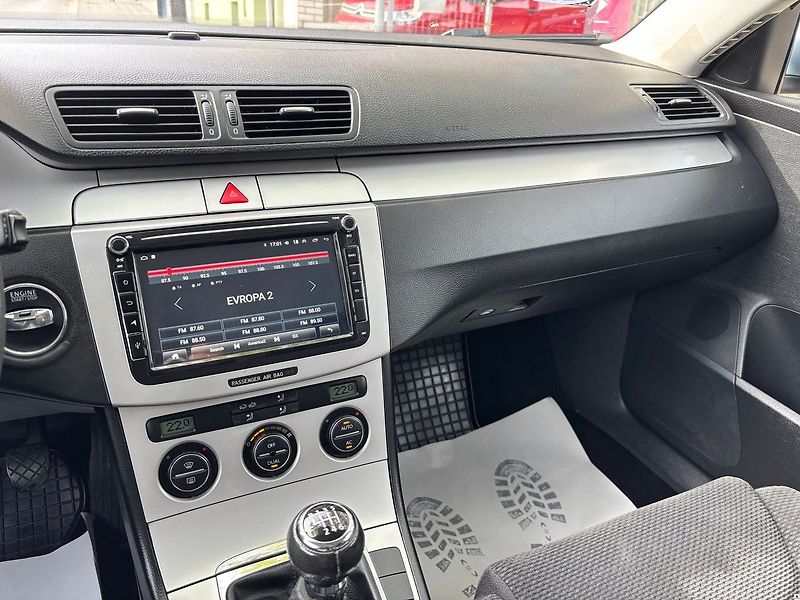 Volkswagen Passat 2.0TDI-100KW*TAŽNÉ*MAN6/2008/ - fotka 21 z 42