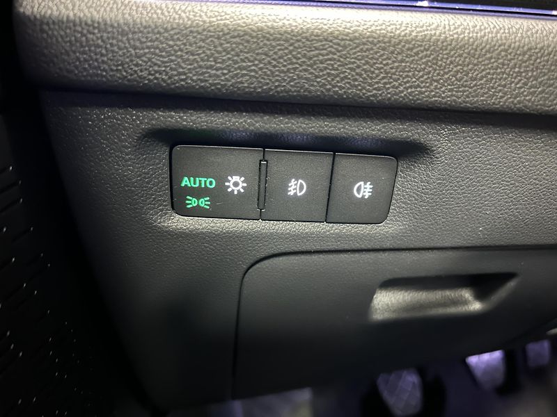 Škoda Octavia (2023) 1.5TSi Style Plus Matrix ACC - fotka 17 z 26
