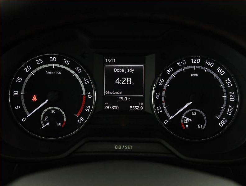 Škoda Octavia (2014) RS 2.0 TDI, Serv.kniha, Xenony - fotka 9 z 18