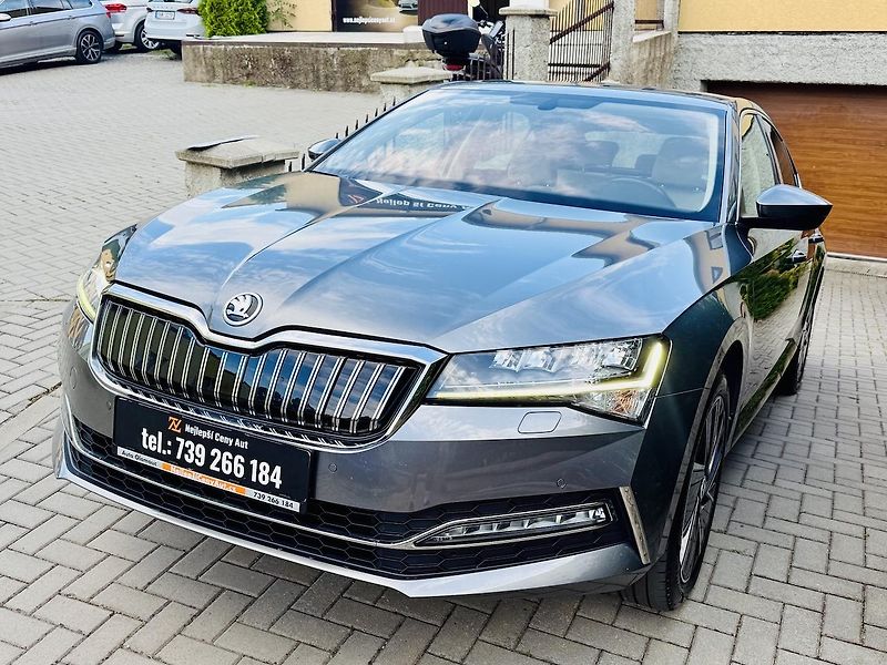 Škoda Superb (2022) iV 1,4TSi 160kW STYLE DCC TAŽN - fotka 1 z 26