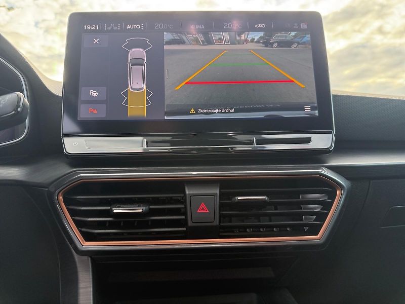 Seat Leon (2023) ST VZ 2.0TSI 228kW 4WD CZ DPH - fotka 11 z 11