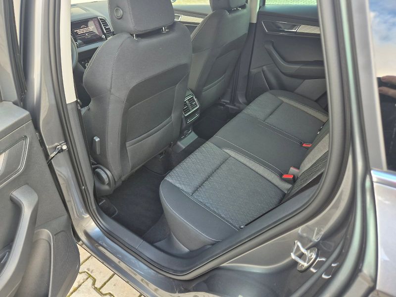 Škoda Karoq (2024) Top Selection 1.5 TSI 110 kW 7 - fotka 16 z 35