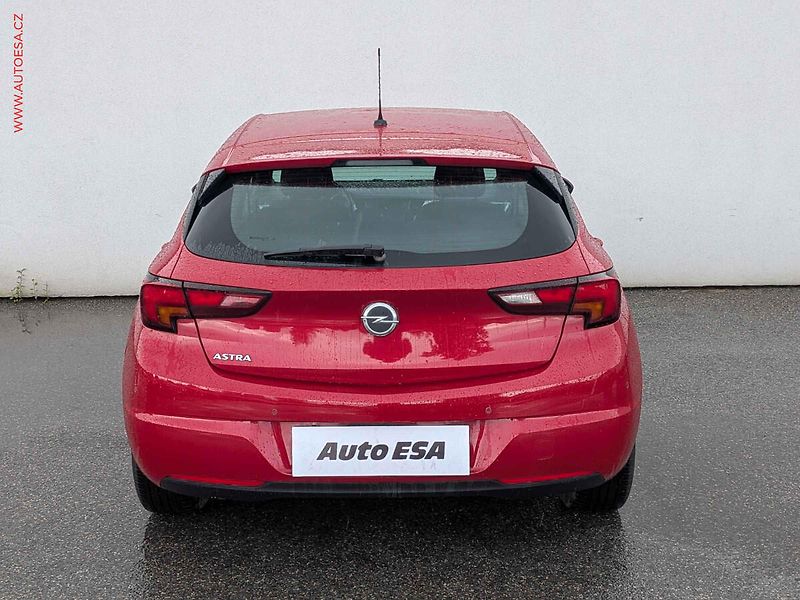 Opel Astra (2020) 1.2 PT +, LED - fotka 5 z 16