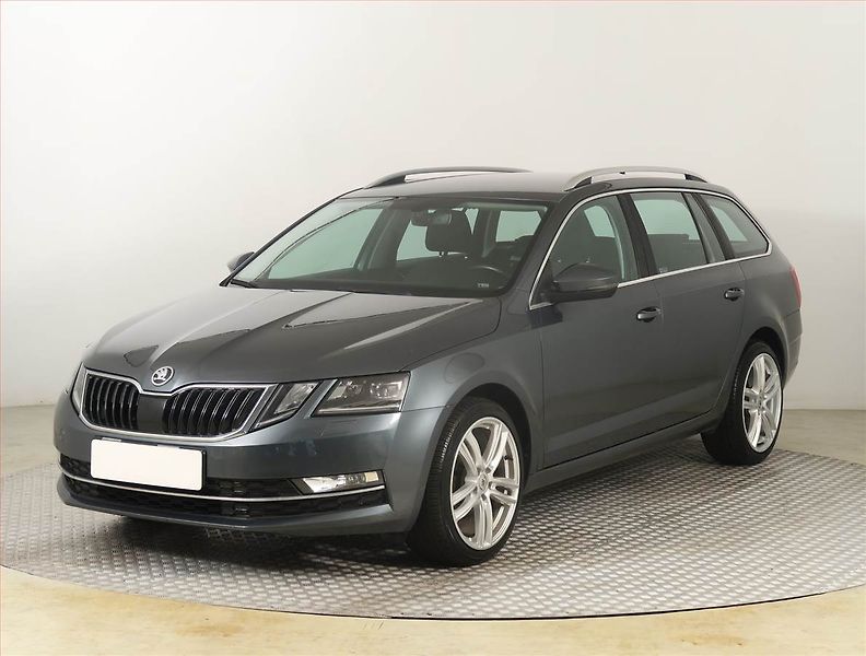 Škoda Octavia (2017) Style 1.6 TDI, Navi, Tempomat - fotka 2 z 22