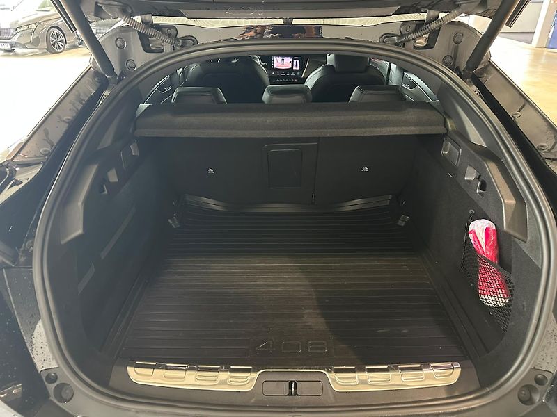 Peugeot 408 1,2 96kW GT, 1.majitel - fotka 23 z 24