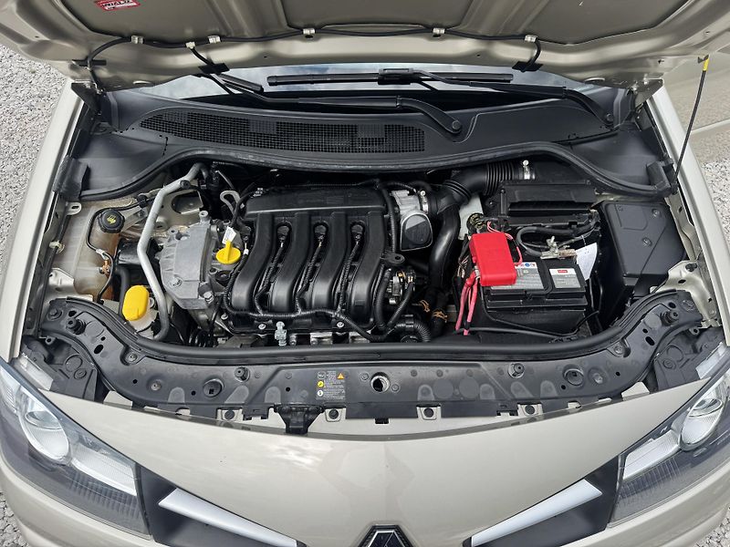 Renault Mégane (2009) 1.6-16V,1MAJITEL,NEHAVAR.PĚKNÉ - fotka 30 z 40