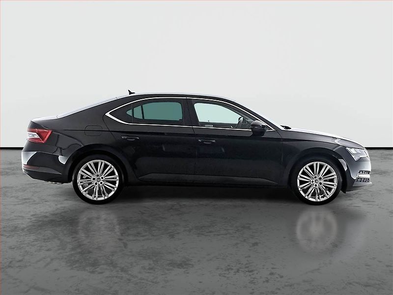 Škoda Superb (2022) Style 2.0 TSI - fotka 6 z 19
