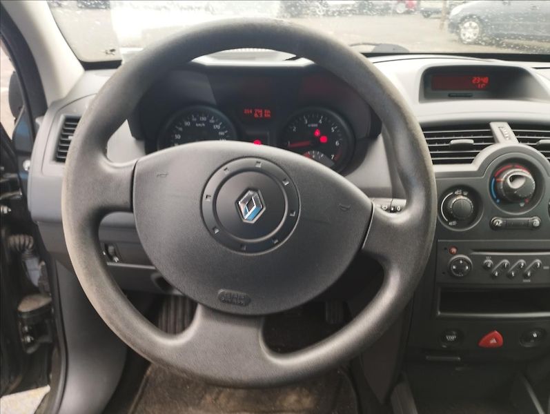 Renault Mégane 1,6 82KW - fotka 16 z 16