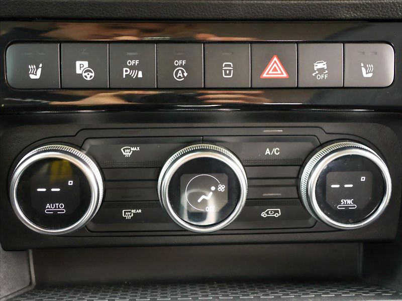 Mercedes-Benz Citan 1,5 112 CDI 85kW Obytná vest. - fotka 30 z 45