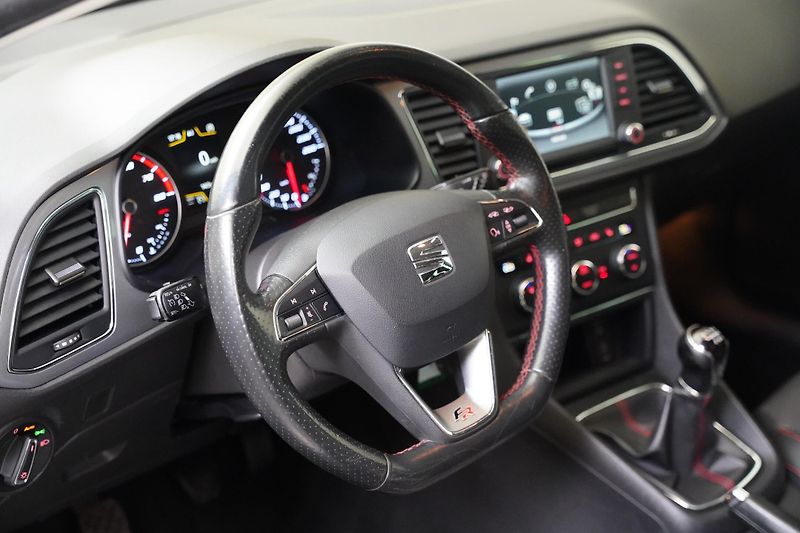 Seat Leon - fotka 14 z 26