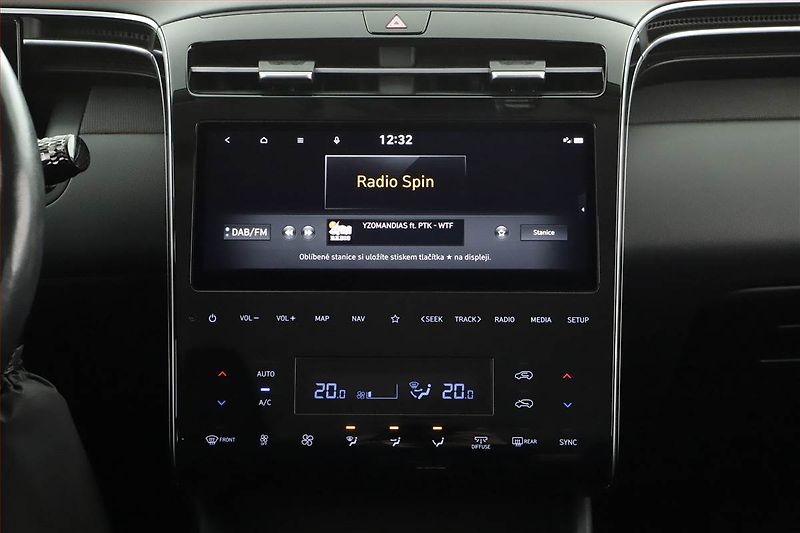 Hyundai Tucson (2022) 1.6 T-GDI - fotka 9 z 21