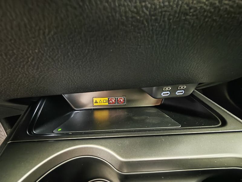 Lexus UX 300h Business TECH - fotka 16 z 36