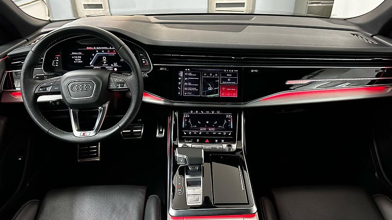 Audi Q8 (2025) S LINE / ZÁRUKA / TOP STAV - fotka 27 z 44