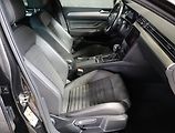 Volkswagen Passat (2021) 2.0 TDI, Automat, Kůže, Navi - náhled 9