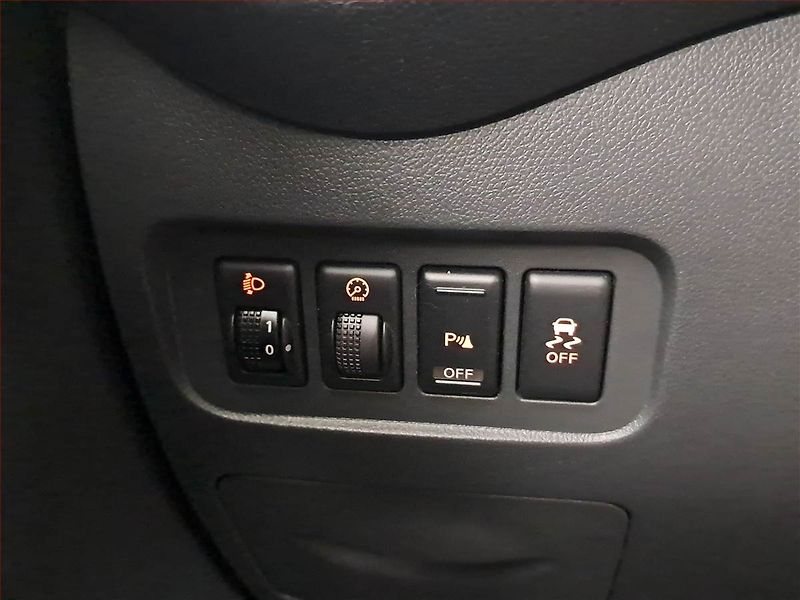 Renault Koleos (2013) 2.0 dCi, 4X4, Navi, Tempomat - fotka 17 z 19