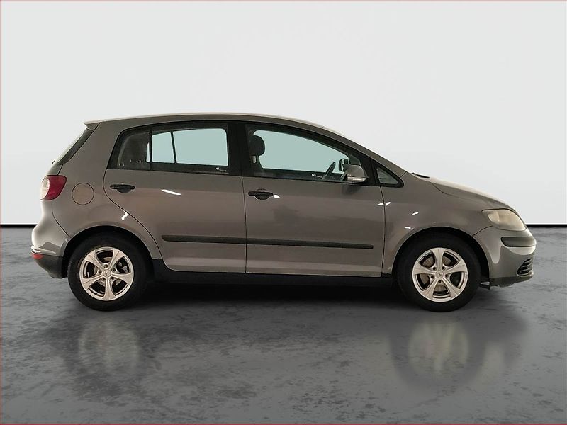 Volkswagen Golf Plus (2005) 1.6 FSI, Serv.kniha, po STK - fotka 6 z 17