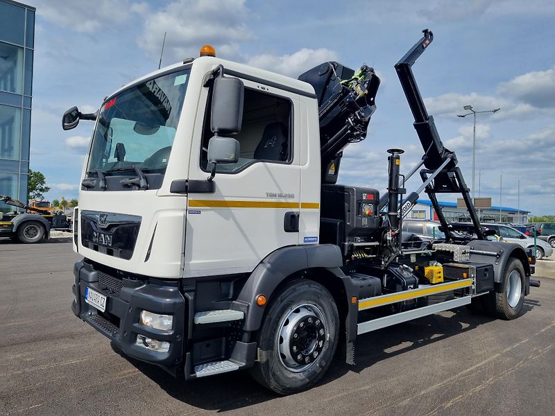 MAN TGM 18.290 HIAB 158 A KONTEJNER - fotografie inzerátu