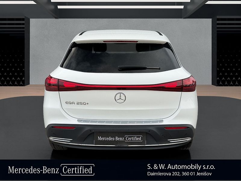 Mercedes-Benz EQA 250+ - fotka 6 z 32