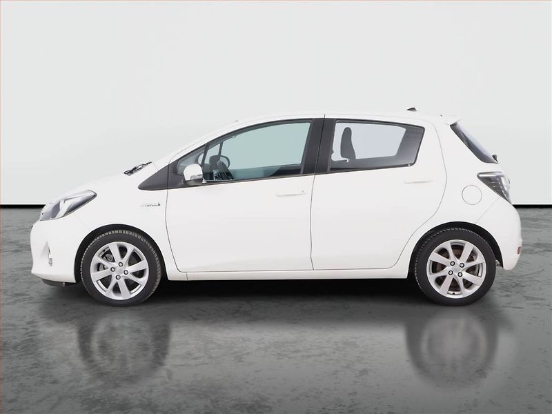 Toyota Yaris (2012) 1.5 Hybrid, Automat, Navi - fotka 3 z 17