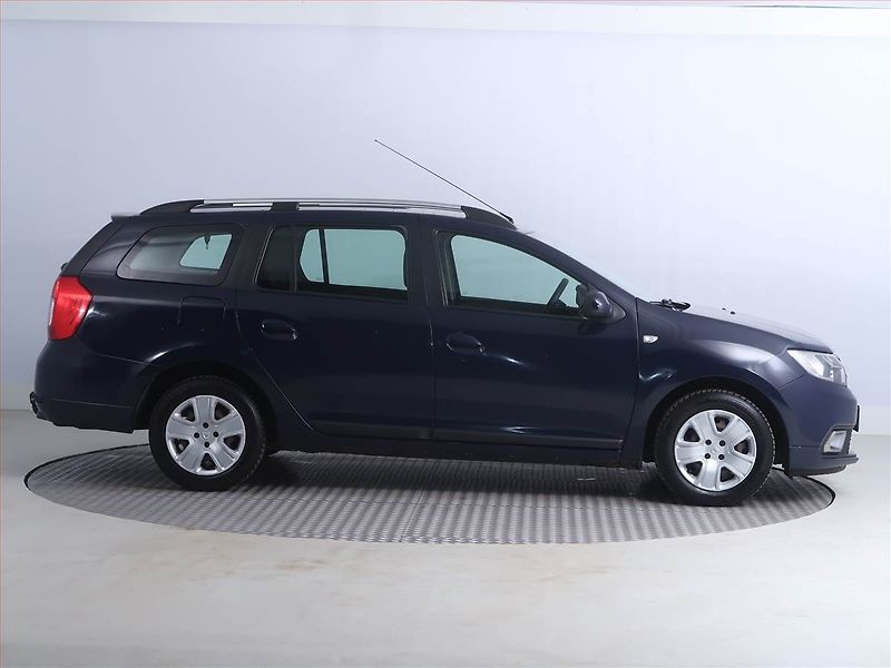 Dacia Logan (2017) 0.9 TCe, Tažné, za dobrou cenu - fotka 6 z 15