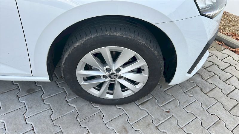 Škoda Scala (2025) SELEC TSI 85/1.0 A7F - fotka 10 z 29