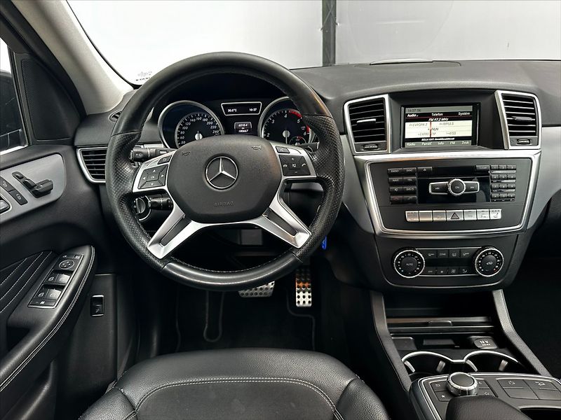 Mercedes-Benz Třídy M 2,2 ML 250CDI 150kW - fotka 18 z 46