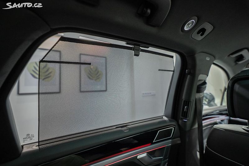 Volkswagen Touareg R-Line 3.0 TDI 210 kW - fotka 29 z 50