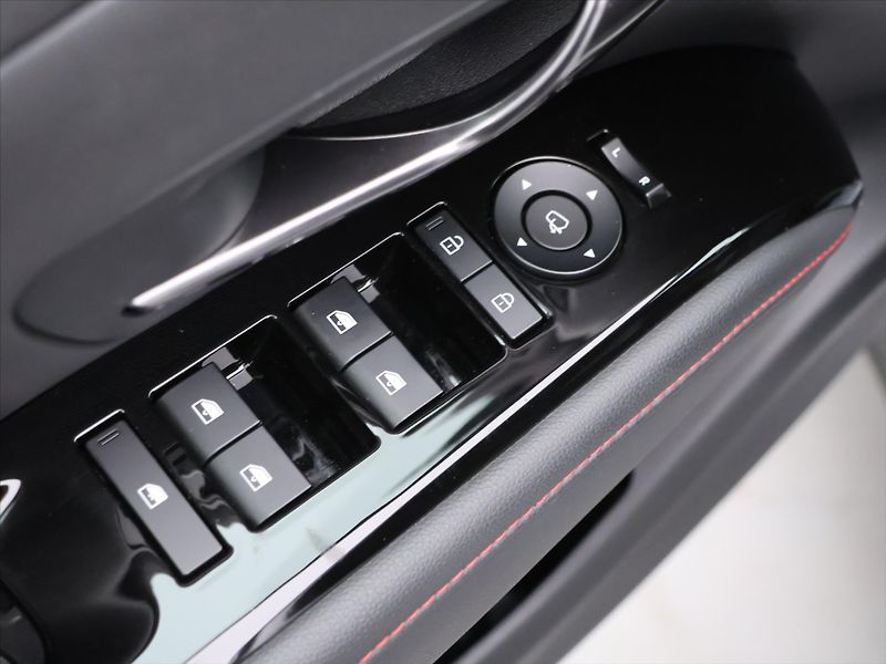 Hyundai Tucson 1,6 T-GDI MHEV 118kW N Line CZ - fotka 11 z 36