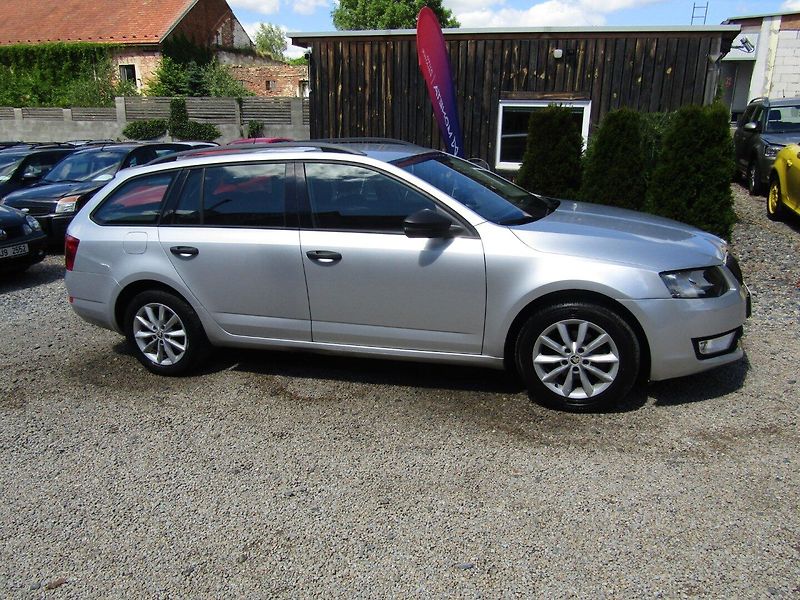 Škoda Octavia (2014) 1.6 TDI 77kW  1.MAJITEL - fotka 8 z 35