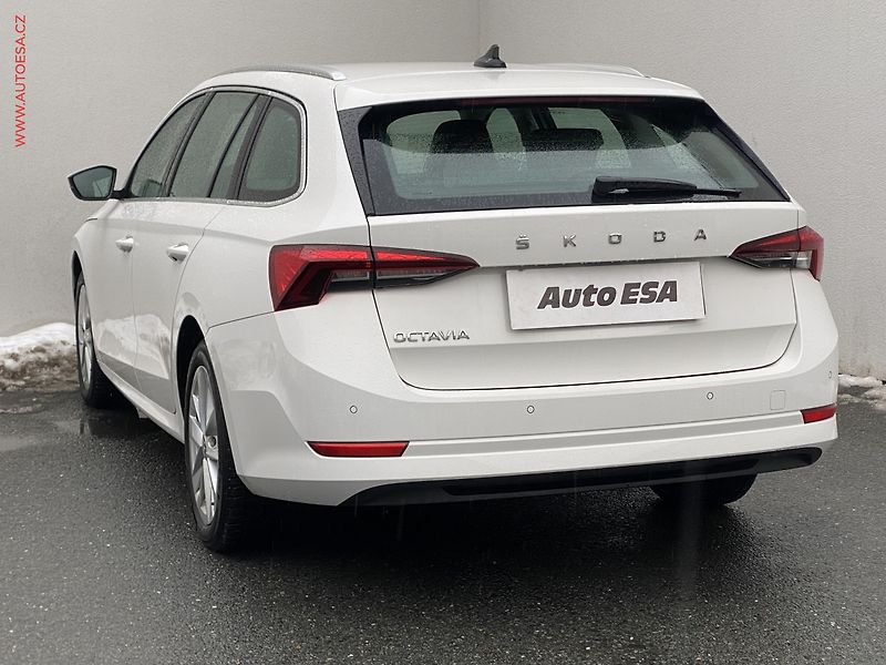 Škoda Octavia (2021) 2.0 TDi, 1.maj,ČR, Style, LED - fotka 6 z 16