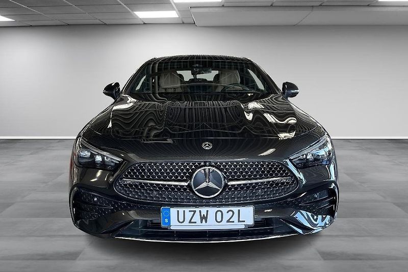 Mercedes-Benz CLE 300 4M AMG Premium Pano Venti - fotka 3 z 22