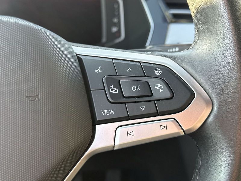 Volkswagen Passat (2023) Variant 2.0 TDI 4x4 DSG Busine - fotka 14 z 34