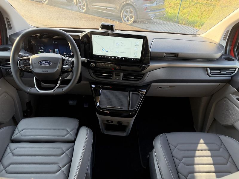 Ford Tourneo Custom (2026) Titanium X L2, Tourneo, 2.5 Du - fotka 15 z 22