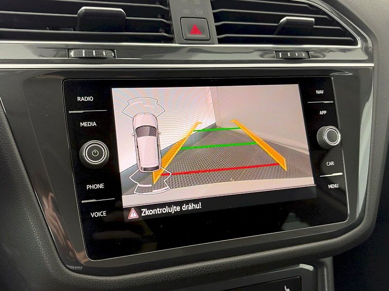 Volkswagen Tiguan Allspace (2022) Life 2.0 TDI 110kW - fotka 12 z 33