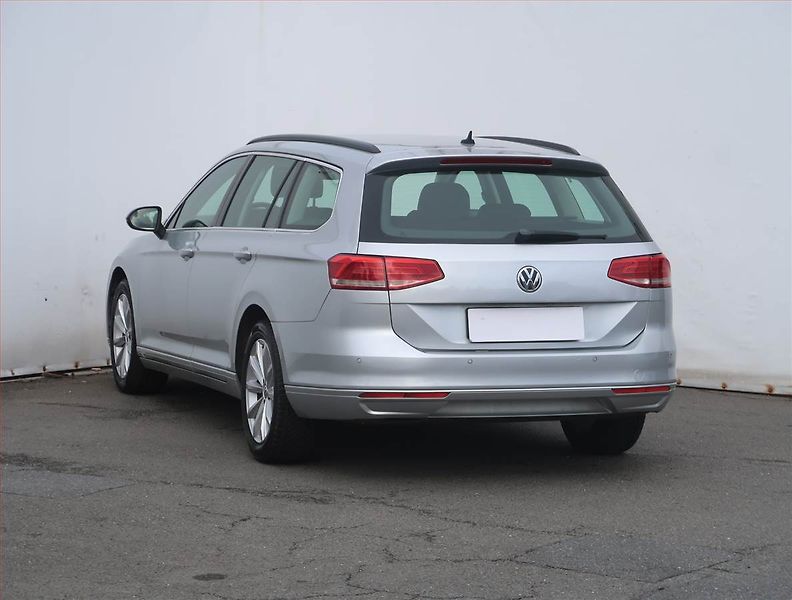 Volkswagen Passat (2015) Comfortline 1.6 TDI - fotka 4 z 24