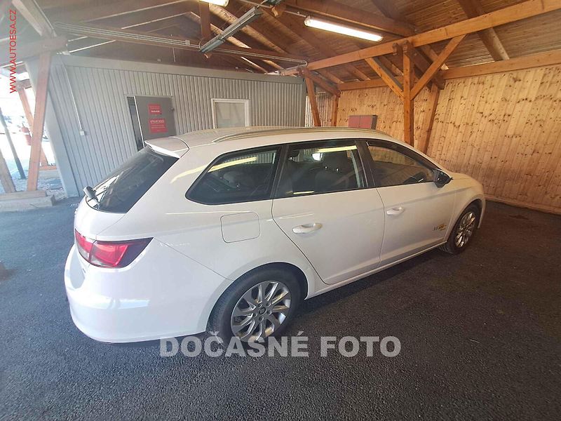 Seat Leon (2014) 1.4 TSi, ČR, servis.kniha - fotka 2 z 3