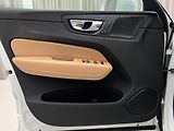 Volvo XC60 B4 AWD INSCRIPTION AUT 1.maj. - náhled 7