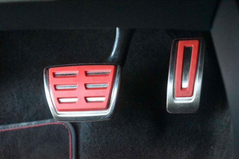 Tento vůz nabízí skutečnou zábavu pro zkušené řidiče.