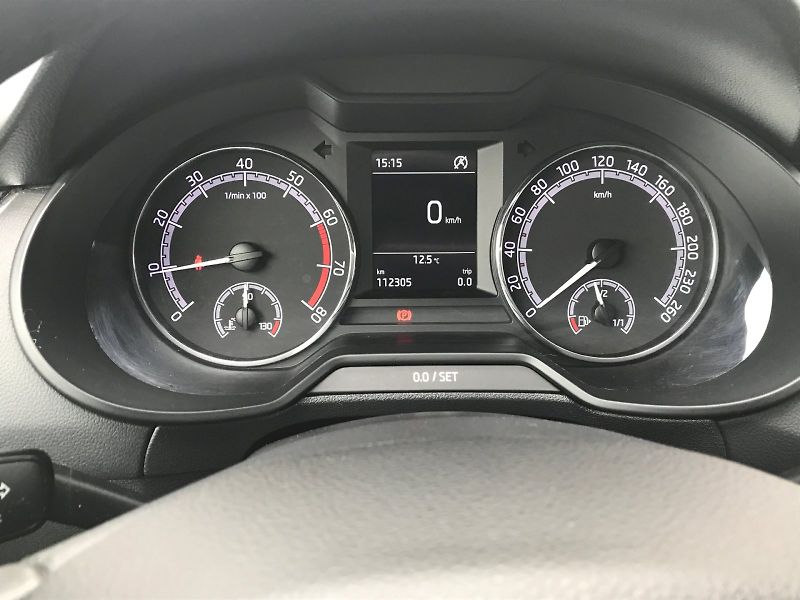 Škoda Octavia (2019) Ambition 1,5 TSI - fotka 8 z 25