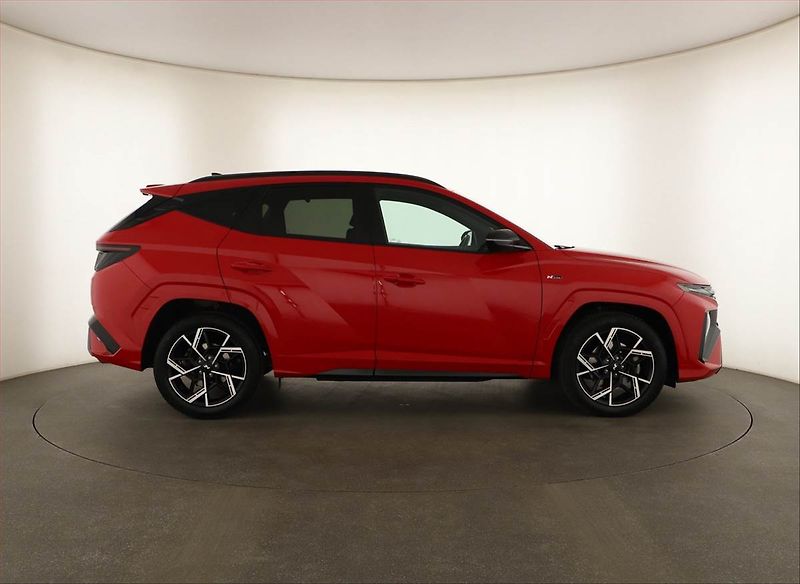 Hyundai Tucson (2025) 1.6 T-GDI, N-LINE, AUTOMAT - fotka 6 z 16