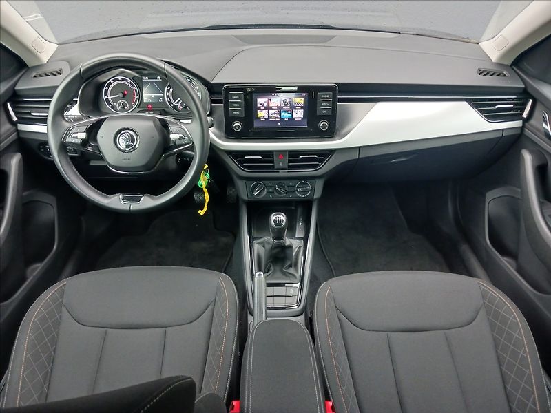 Škoda Scala 1,0 TSI 81 kW AMBITION - fotka 11 z 20