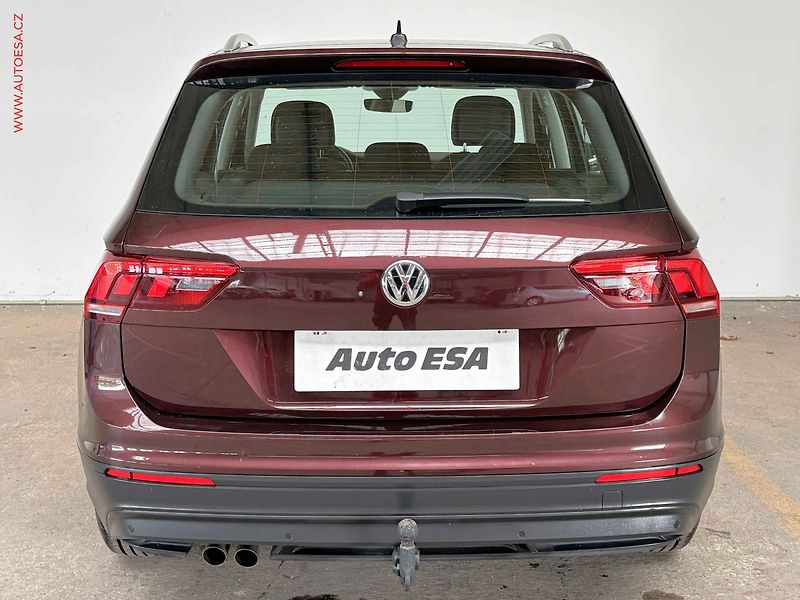 Volkswagen Tiguan (2018) 1.4 TSi, Sound, LED, TZ, +ALU - fotka 5 z 17