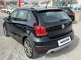 Volkswagen Polo (2011) 1.4 i, AC, temp - náhled 6
