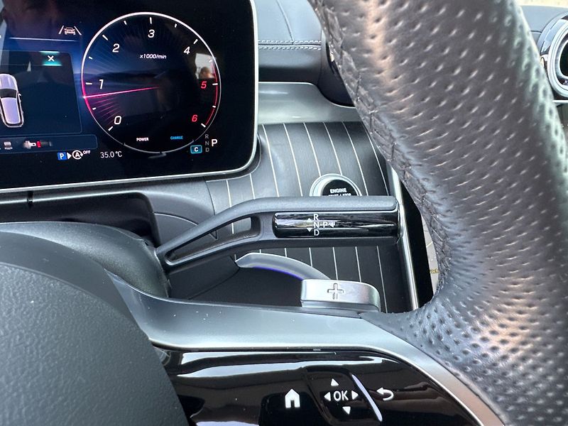 Mercedes-Benz Třídy C d AMG paket - fotka 19 z 21